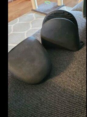 Silicone pinch grip oven mitts